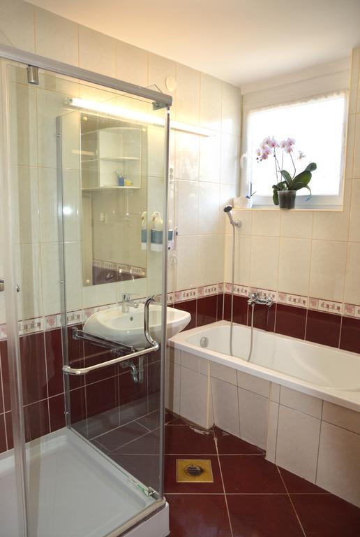Ferienwohnung Benedekne Haza Gyenesdiás Exterior foto