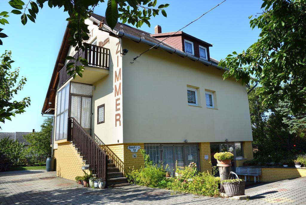 Ferienwohnung Benedekne Haza Gyenesdiás Exterior foto